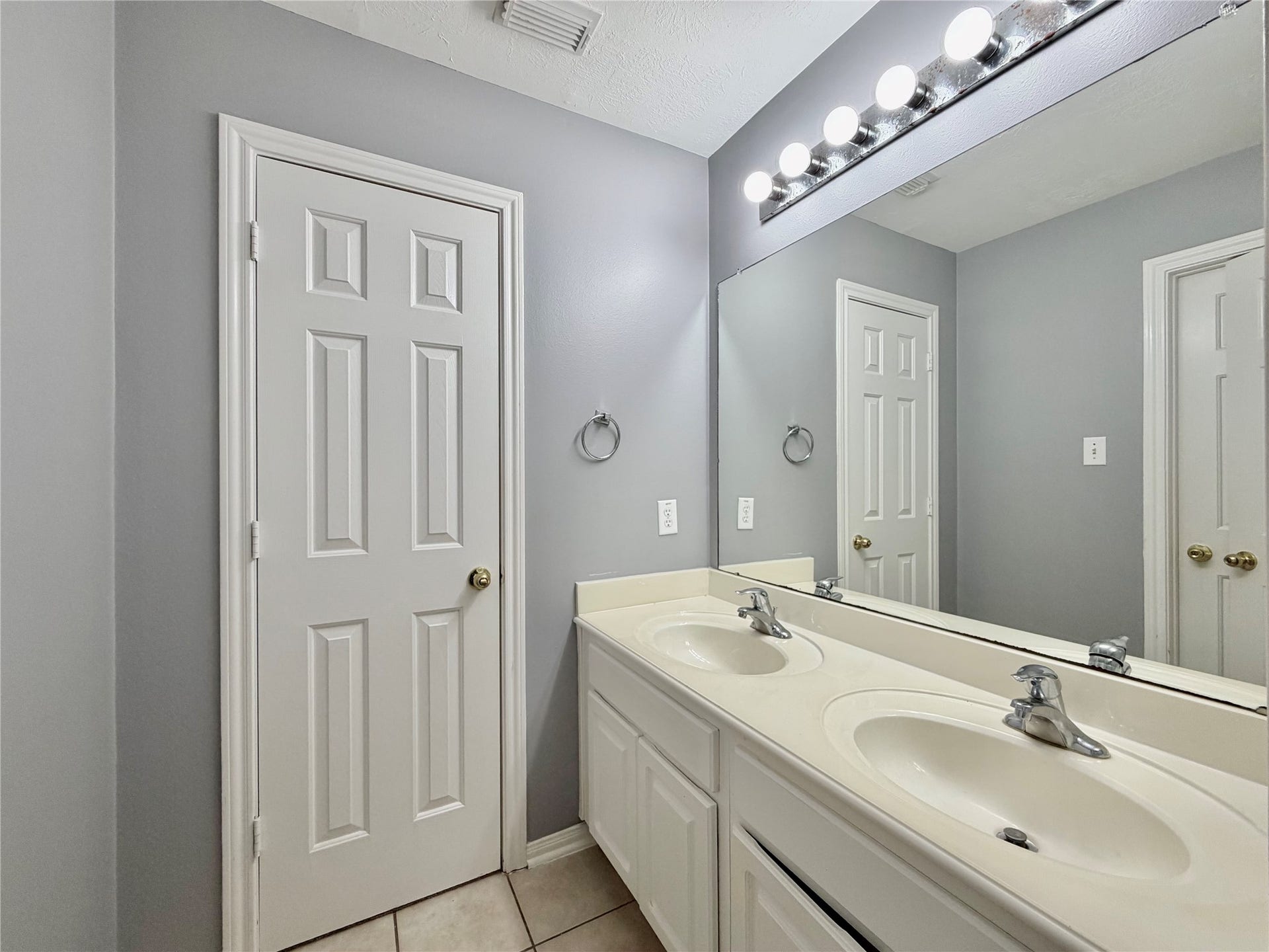24327 Lanning Drive, Katy, TX 77493 24327 Lanning Drive, Katy, TX 77493