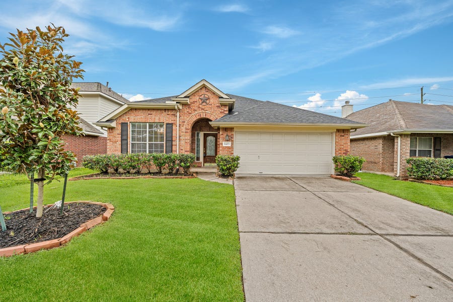 Property photo for 6423 Bonnie Chase Lane, Katy, TX