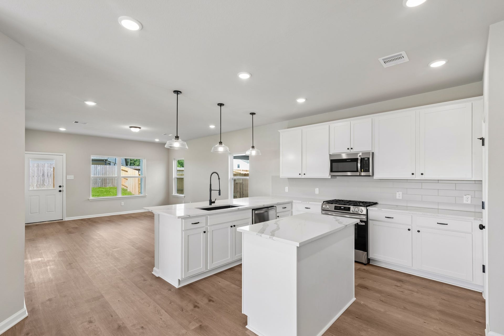 21830 Cypress Vine Drive, Splendora, TX 77372 21830 Cypress Vine Drive, Splendora, TX 77372