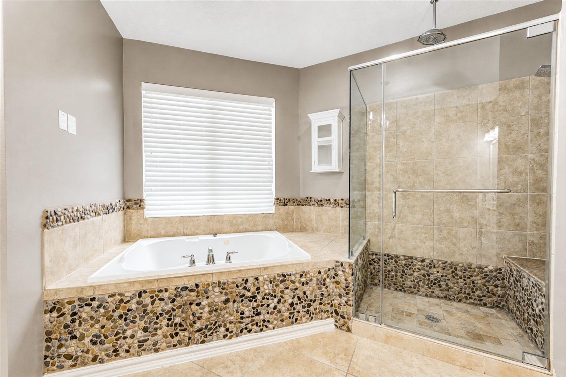 1332 Dorothy Street, Houston, TX 77008 1332 Dorothy Street, Houston, TX 77008