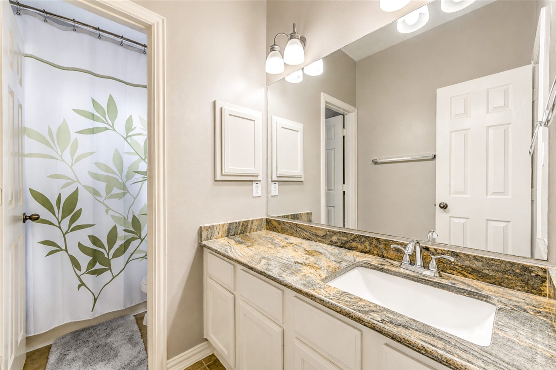 1332 Dorothy Street, Houston, TX 77008 1332 Dorothy Street, Houston, TX 77008