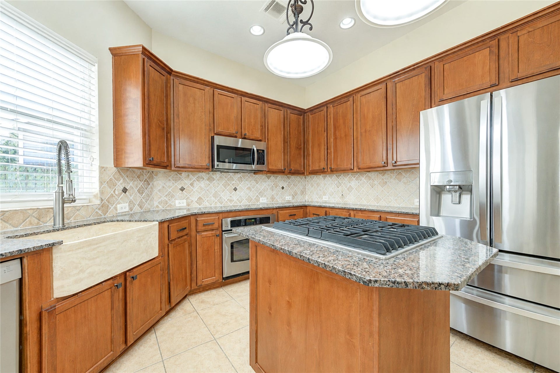 1332 Dorothy Street, Houston, TX 77008 1332 Dorothy Street, Houston, TX 77008