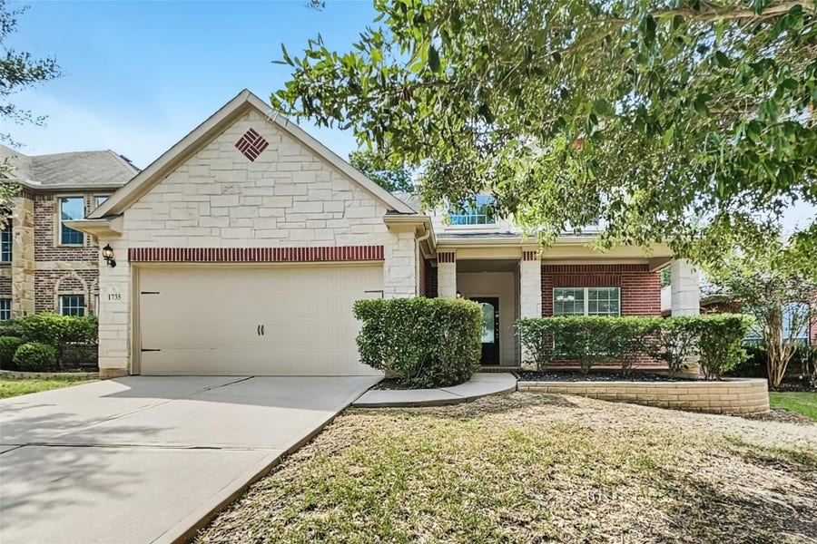 Property photo for 1735 Park Oak Drive, Conroe, TX