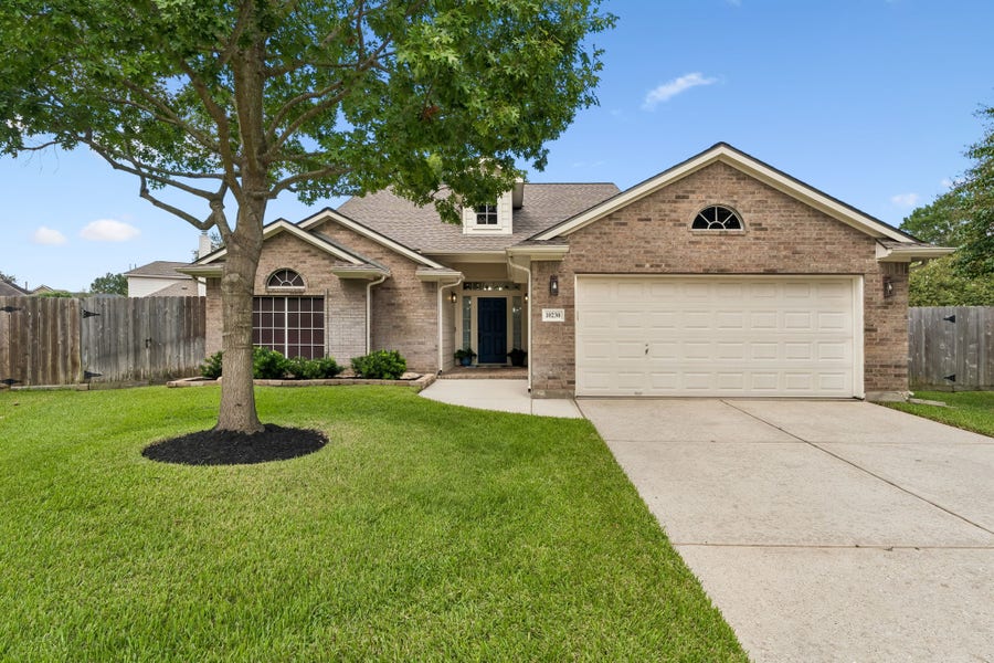 Property photo for 10230 Squirehill Court, Houston, TX