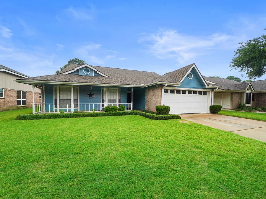 Property photo for 4314 Glen Avon Drive, Pasadena, TX