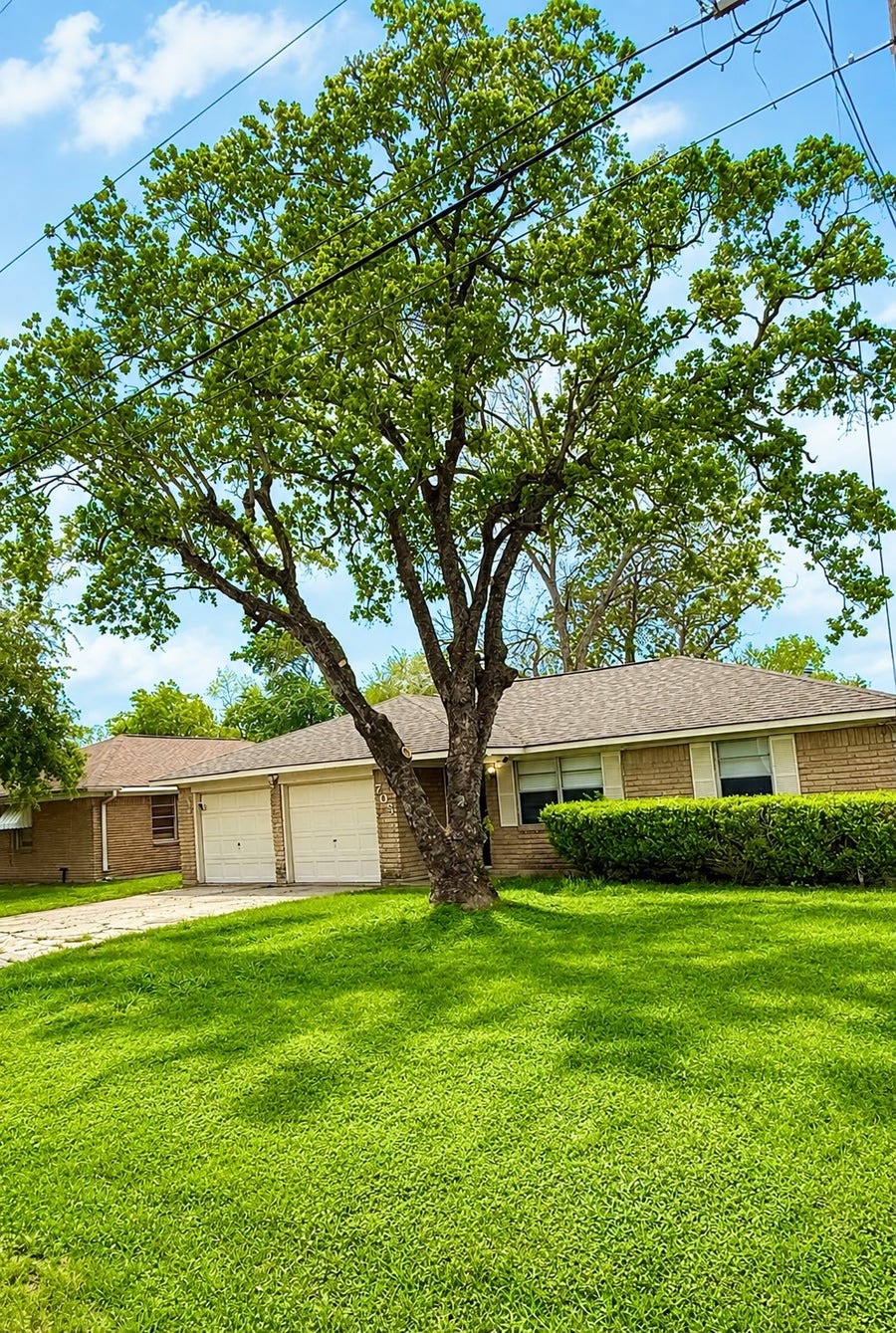 Property photo for 705 Evanston Street, Houston, TX