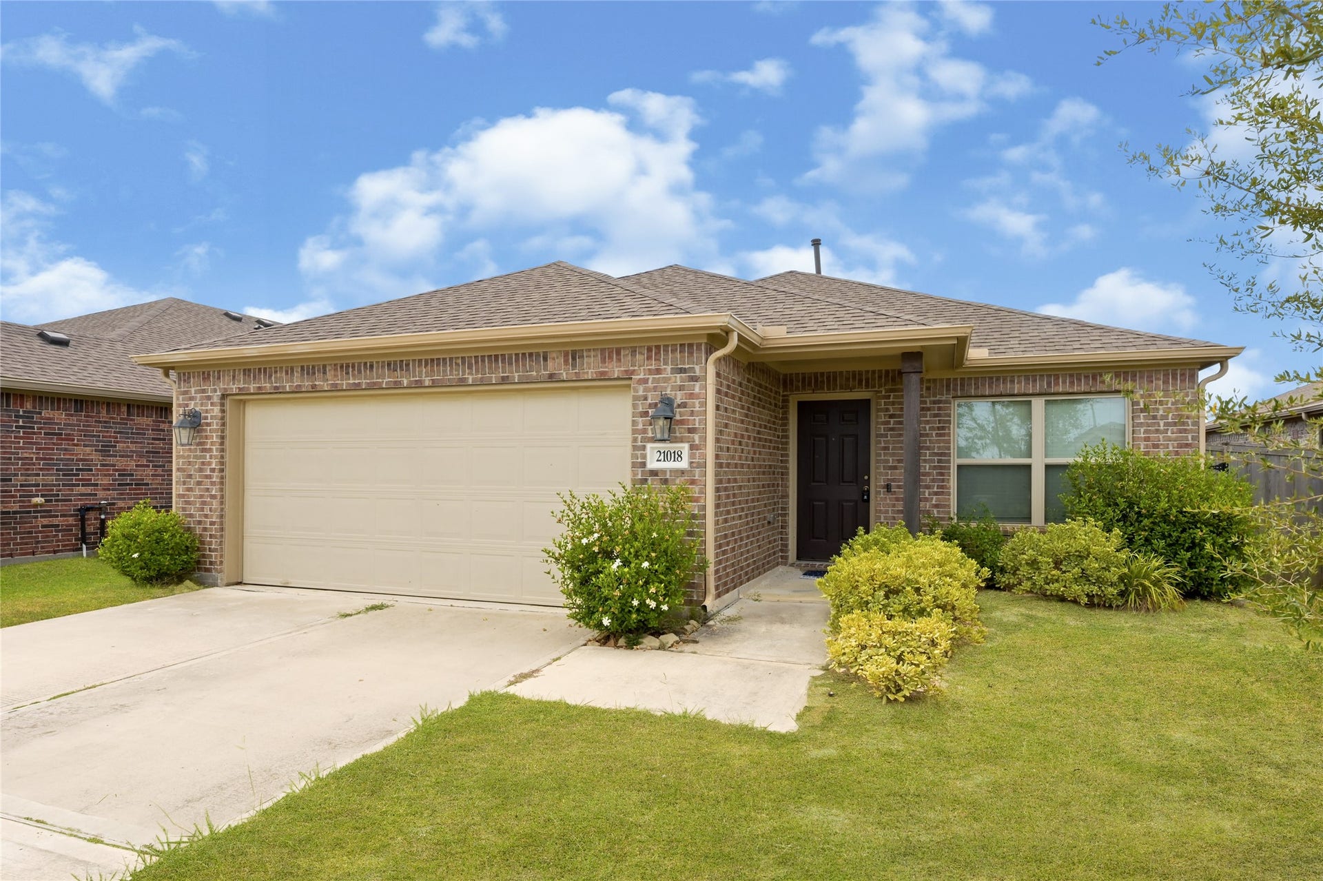 21018 Wenze Lane, New Caney, TX 77357 21018 Wenze Lane, New Caney, TX 77357