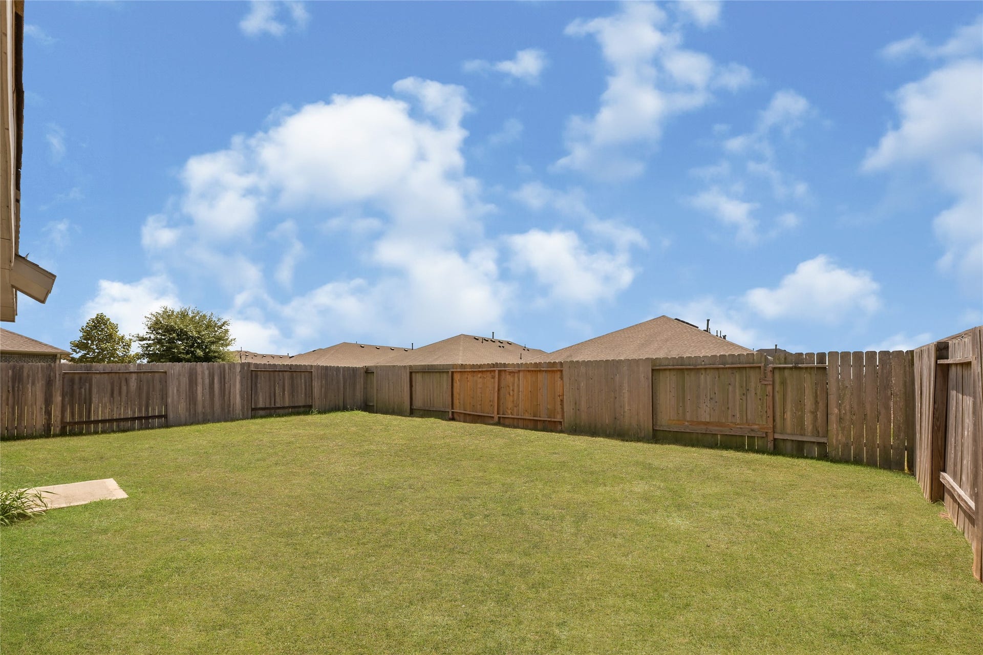 21018 Wenze Lane, New Caney, TX 77357 21018 Wenze Lane, New Caney, TX 77357
