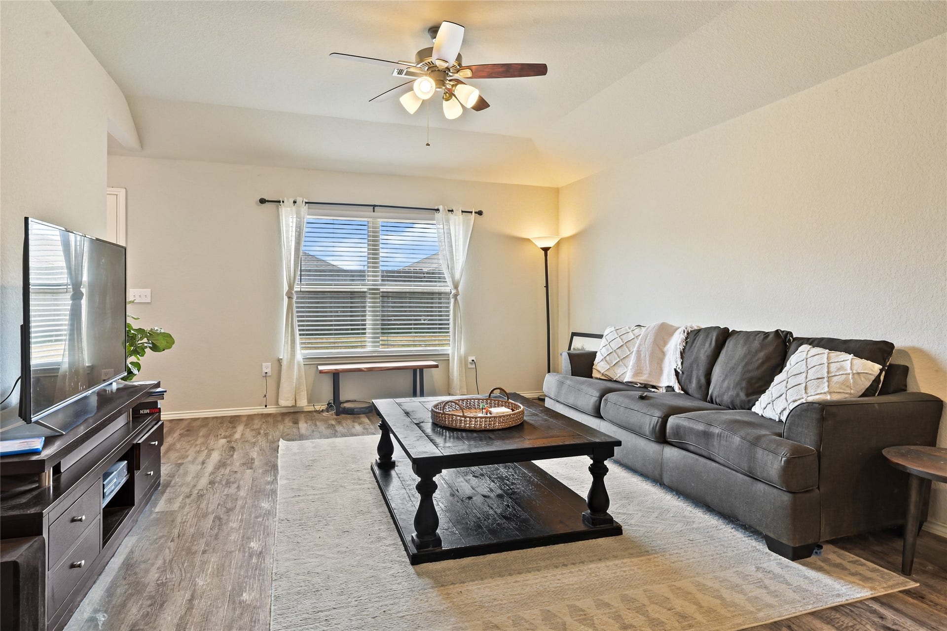21018 Wenze Lane, New Caney, TX 77357 21018 Wenze Lane, New Caney, TX 77357