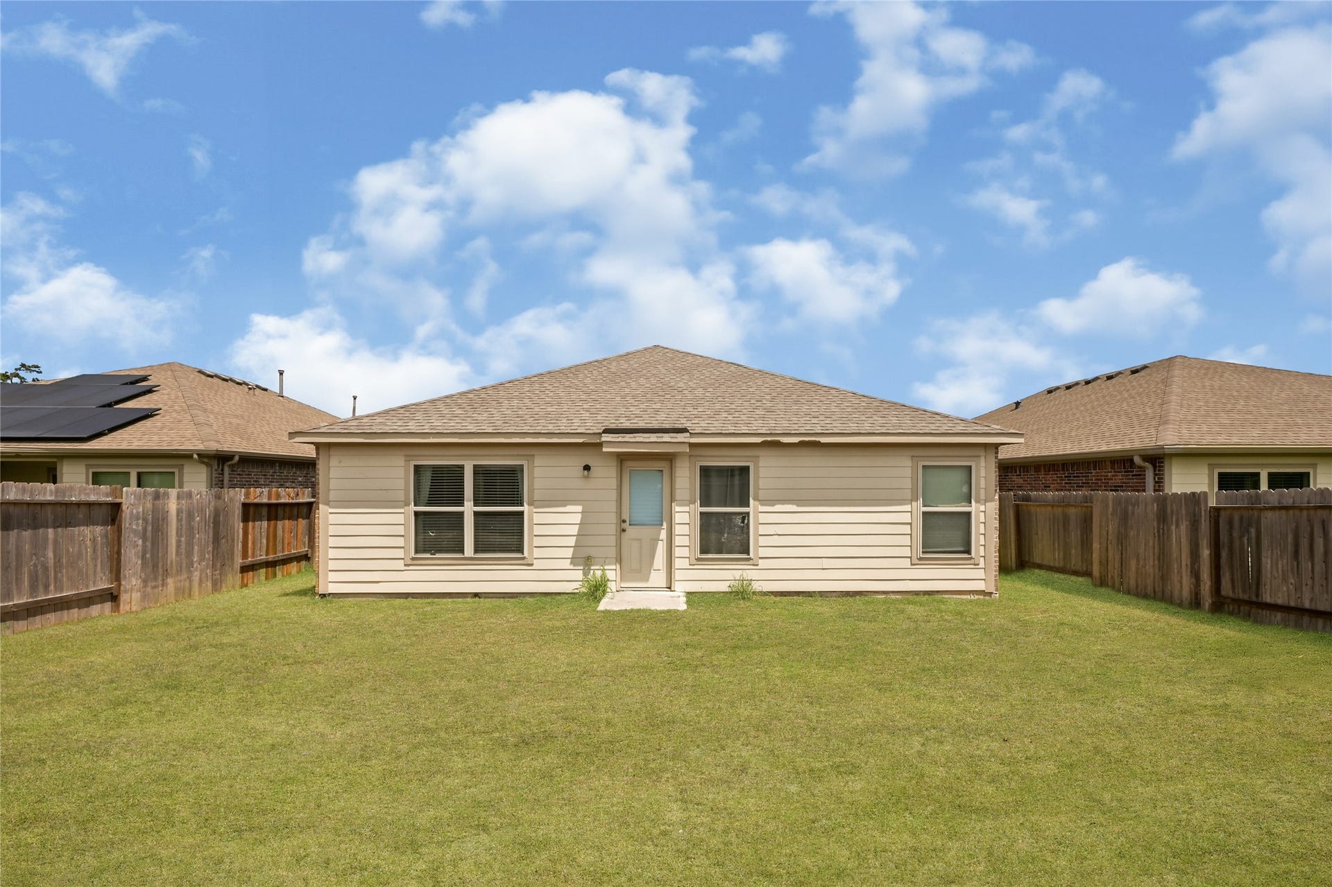 21018 Wenze Lane, New Caney, TX 77357 21018 Wenze Lane, New Caney, TX 77357