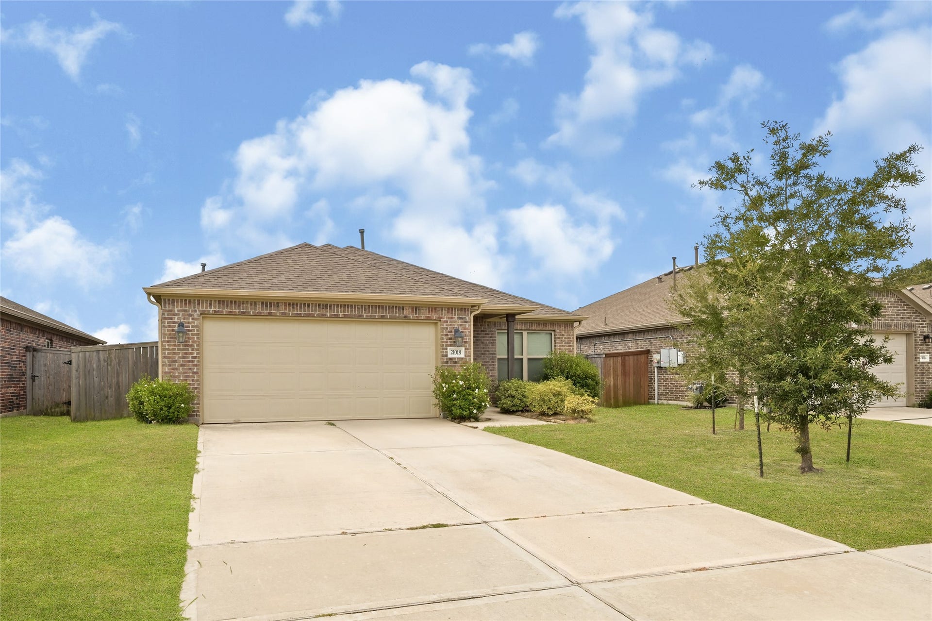 21018 Wenze Lane, New Caney, TX 77357 21018 Wenze Lane, New Caney, TX 77357