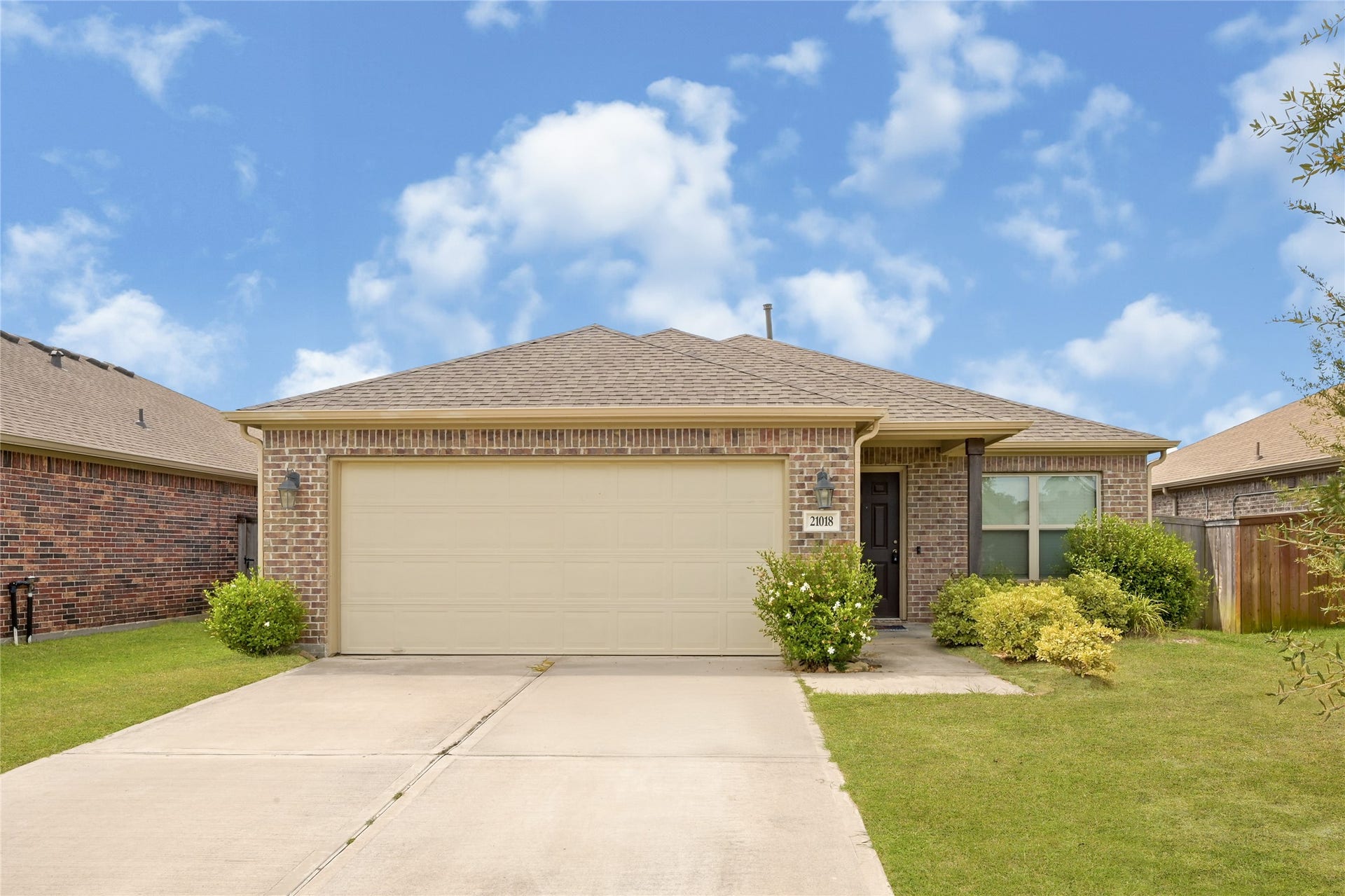 21018 Wenze Lane, New Caney, TX 77357 21018 Wenze Lane, New Caney, TX 77357