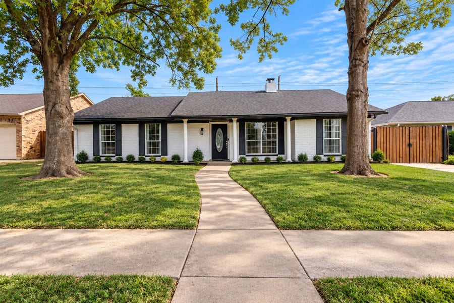 Property photo for 323 Gentilly Dr, Katy, TX