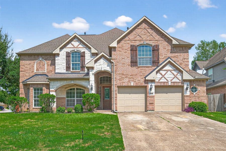 Property photo for 1840 Leela Springs Drive, Conroe, TX