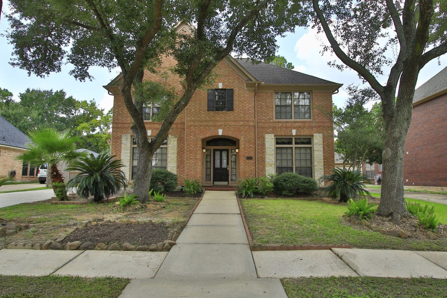 Property photo for 13618 Shadow Falls Ct, Houston, TX