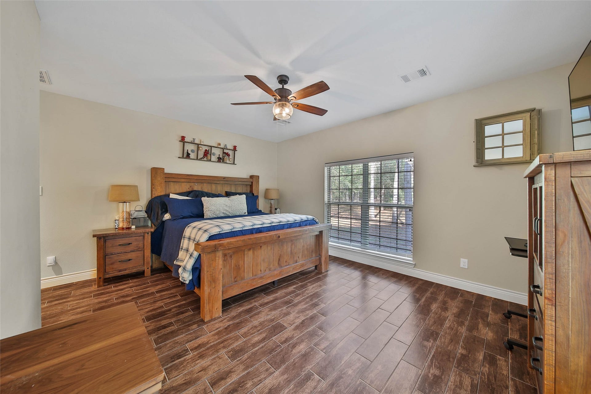 9107 Black Buck Lane, Conroe, TX 77303 9107 Black Buck Lane, Conroe, TX 77303