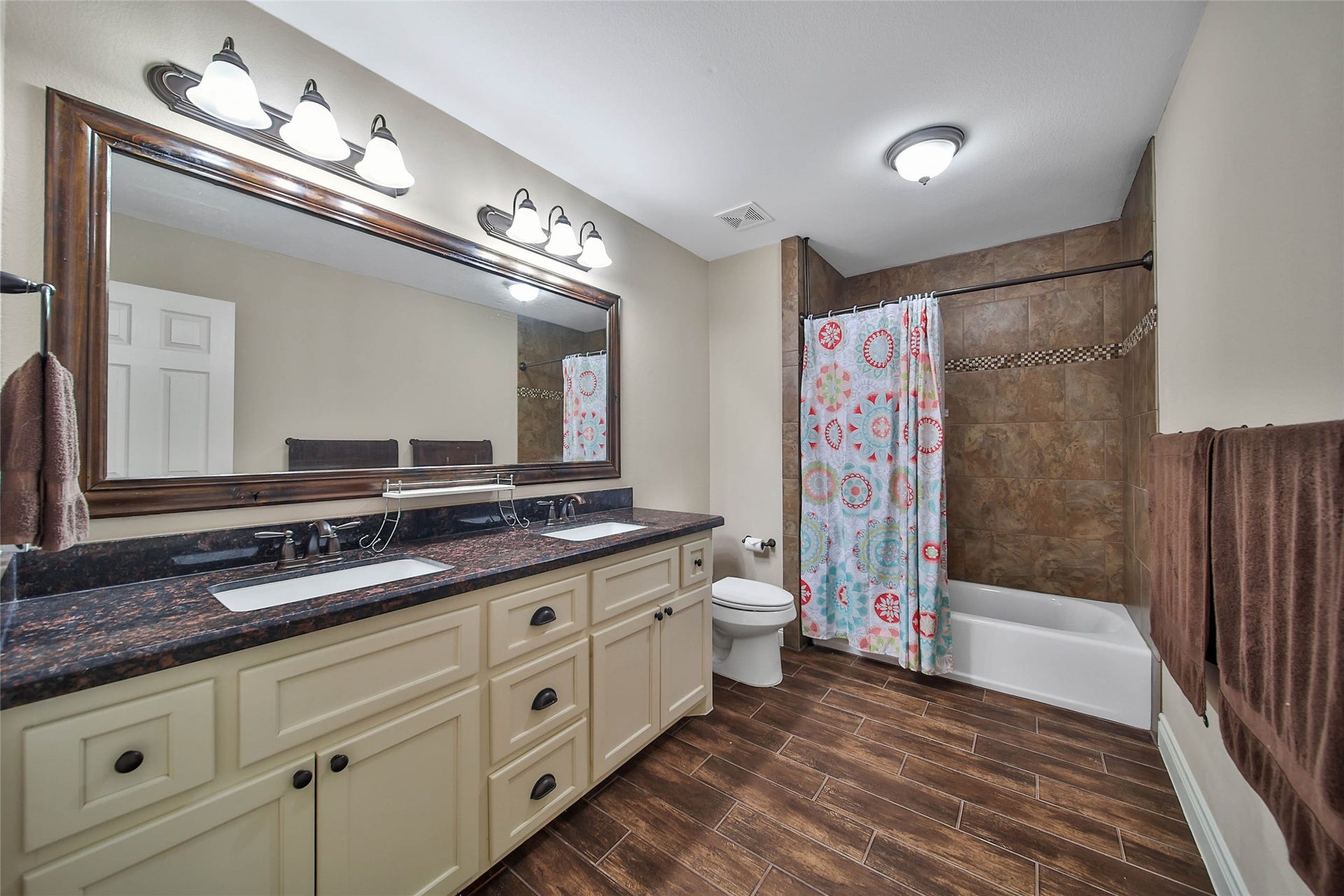 9107 Black Buck Lane, Conroe, TX 77303 9107 Black Buck Lane, Conroe, TX 77303