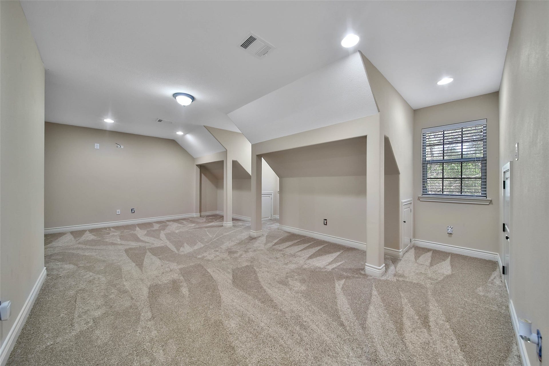9107 Black Buck Lane, Conroe, TX 77303 9107 Black Buck Lane, Conroe, TX 77303