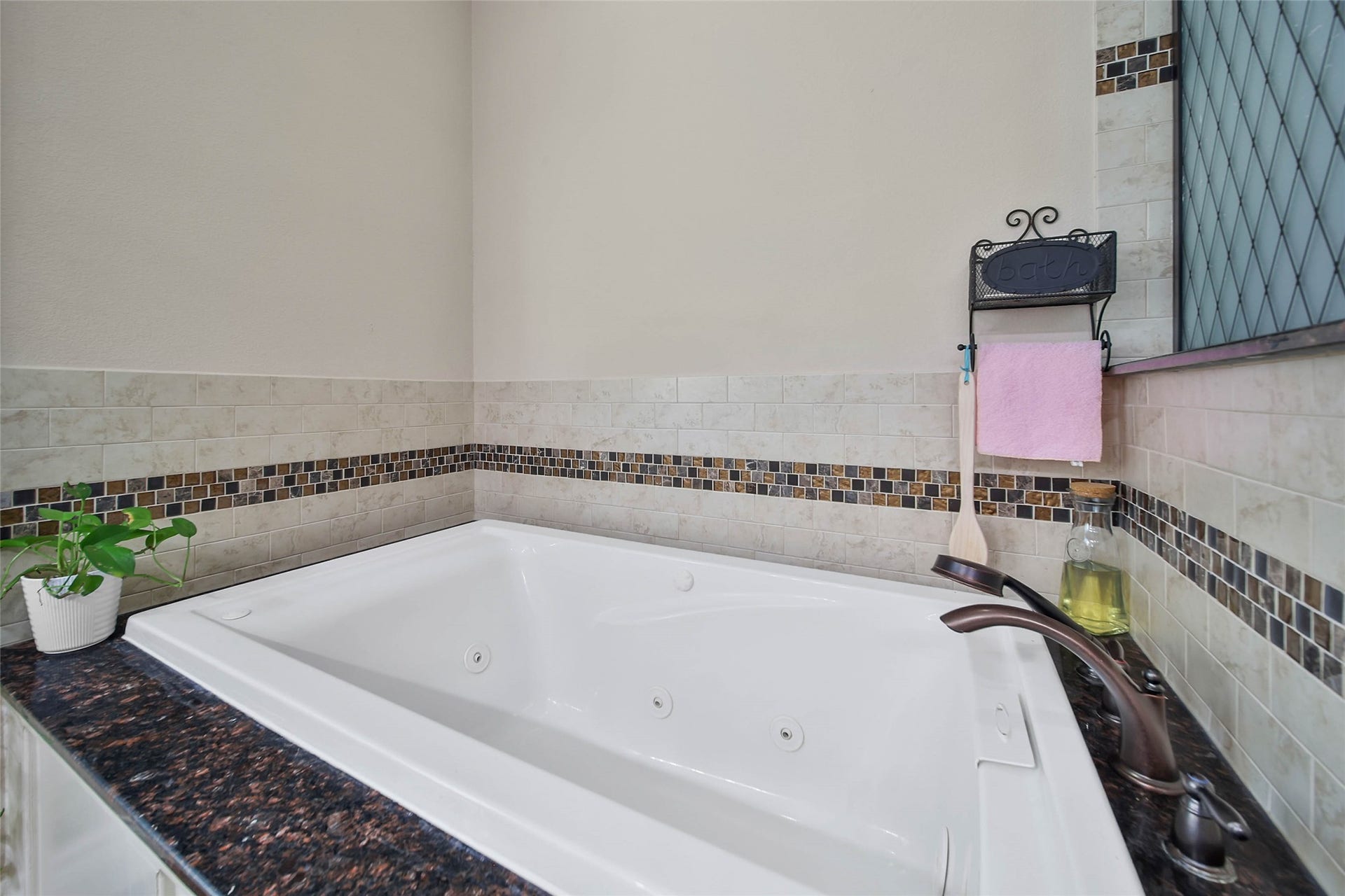 9107 Black Buck Lane, Conroe, TX 77303 9107 Black Buck Lane, Conroe, TX 77303
