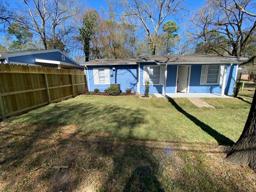 Property photo for 410 Shirlington Road, Conroe, TX