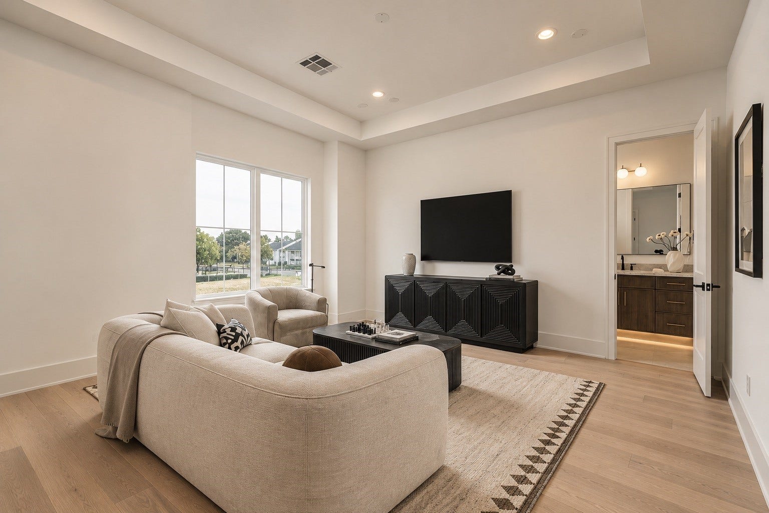 2107 McKean Drive, Houston, TX 77080 A second perspective highlights the game rooms generous scale and flexibility, offering ample space for movie nights, game days, or a relaxed secondary lounge.
