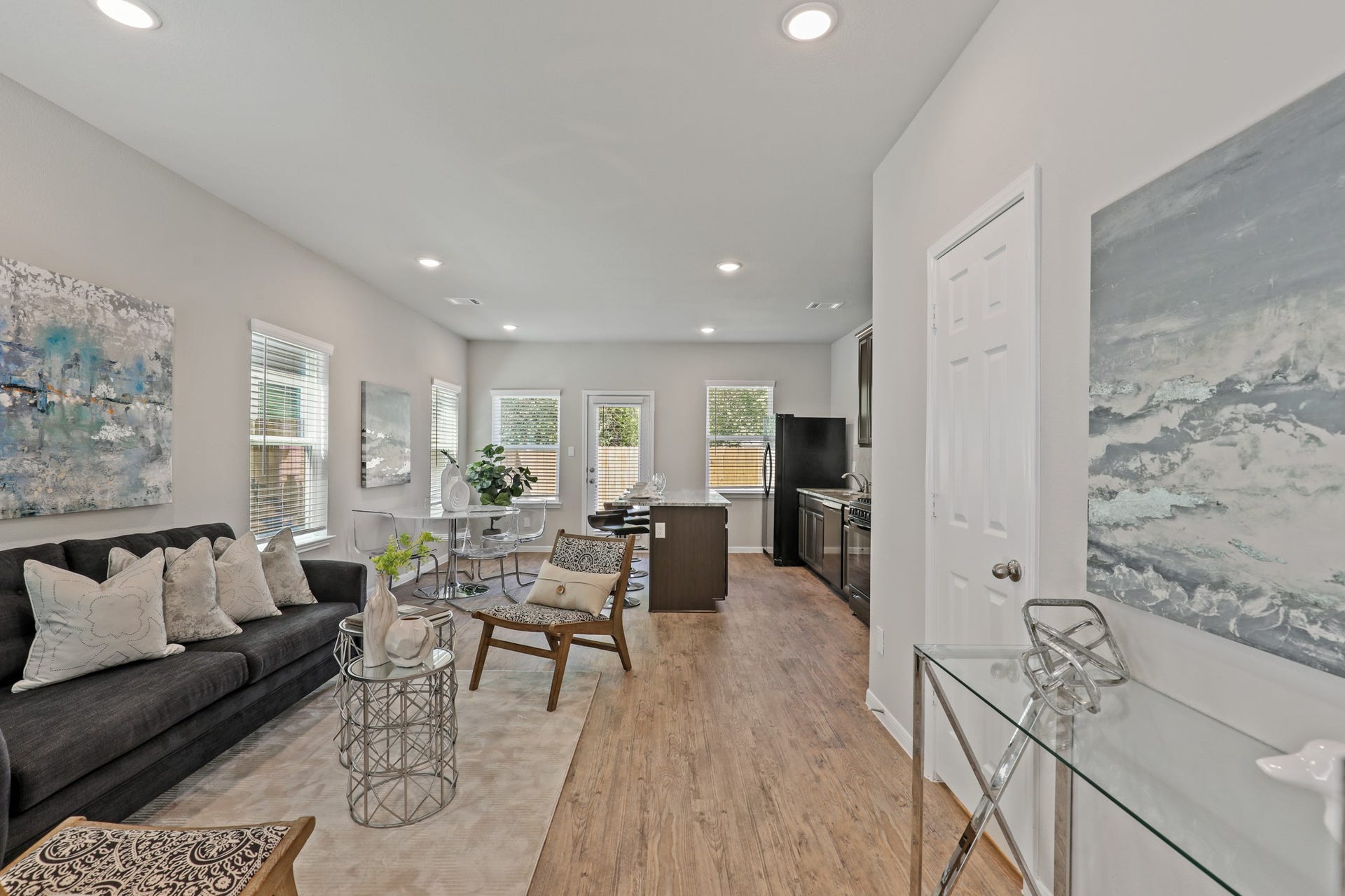 13510 Axel Lane, Houston, TX 77047 13510 Axel Lane, Houston, TX 77047