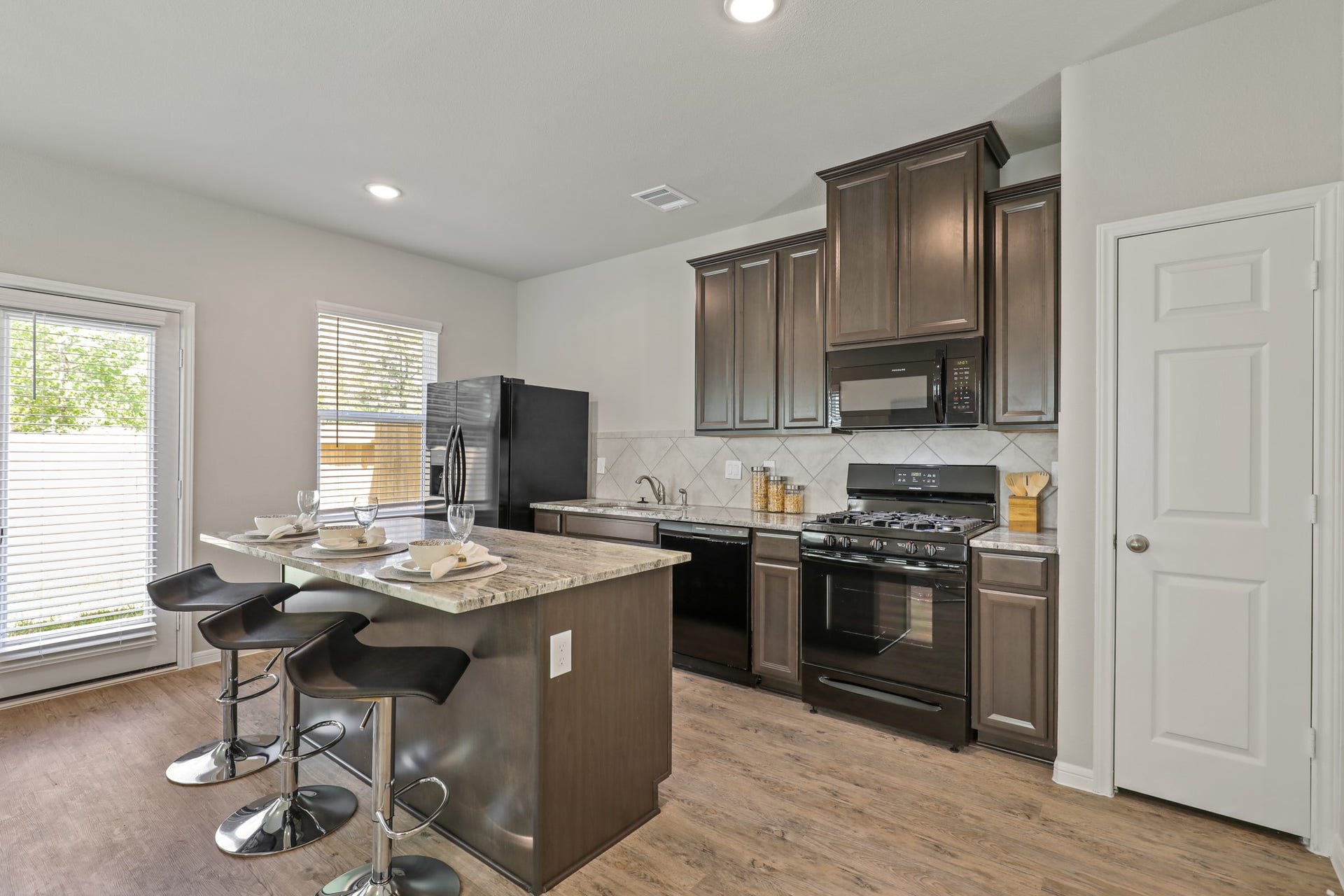 13510 Axel Lane, Houston, TX 77047 13510 Axel Lane, Houston, TX 77047