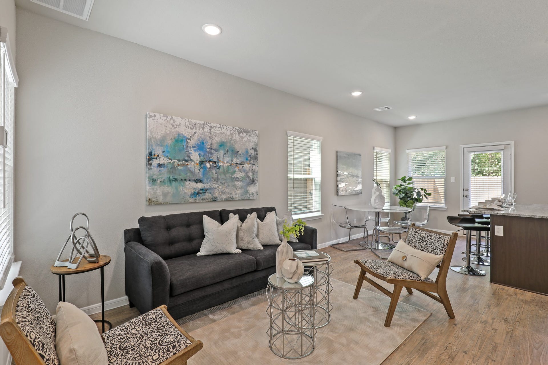 13510 Axel Lane, Houston, TX 77047 13510 Axel Lane, Houston, TX 77047