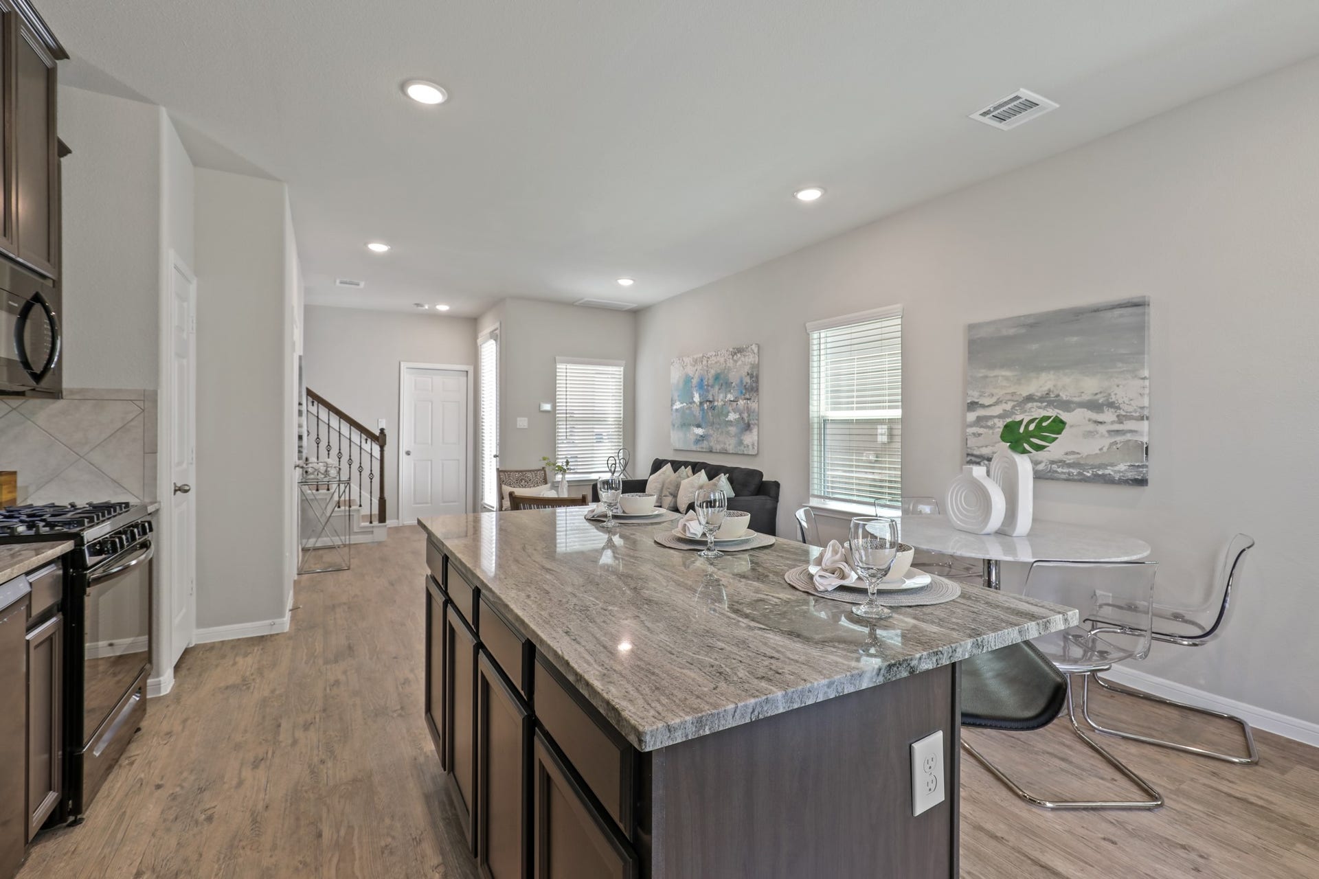 13510 Axel Lane, Houston, TX 77047 13510 Axel Lane, Houston, TX 77047