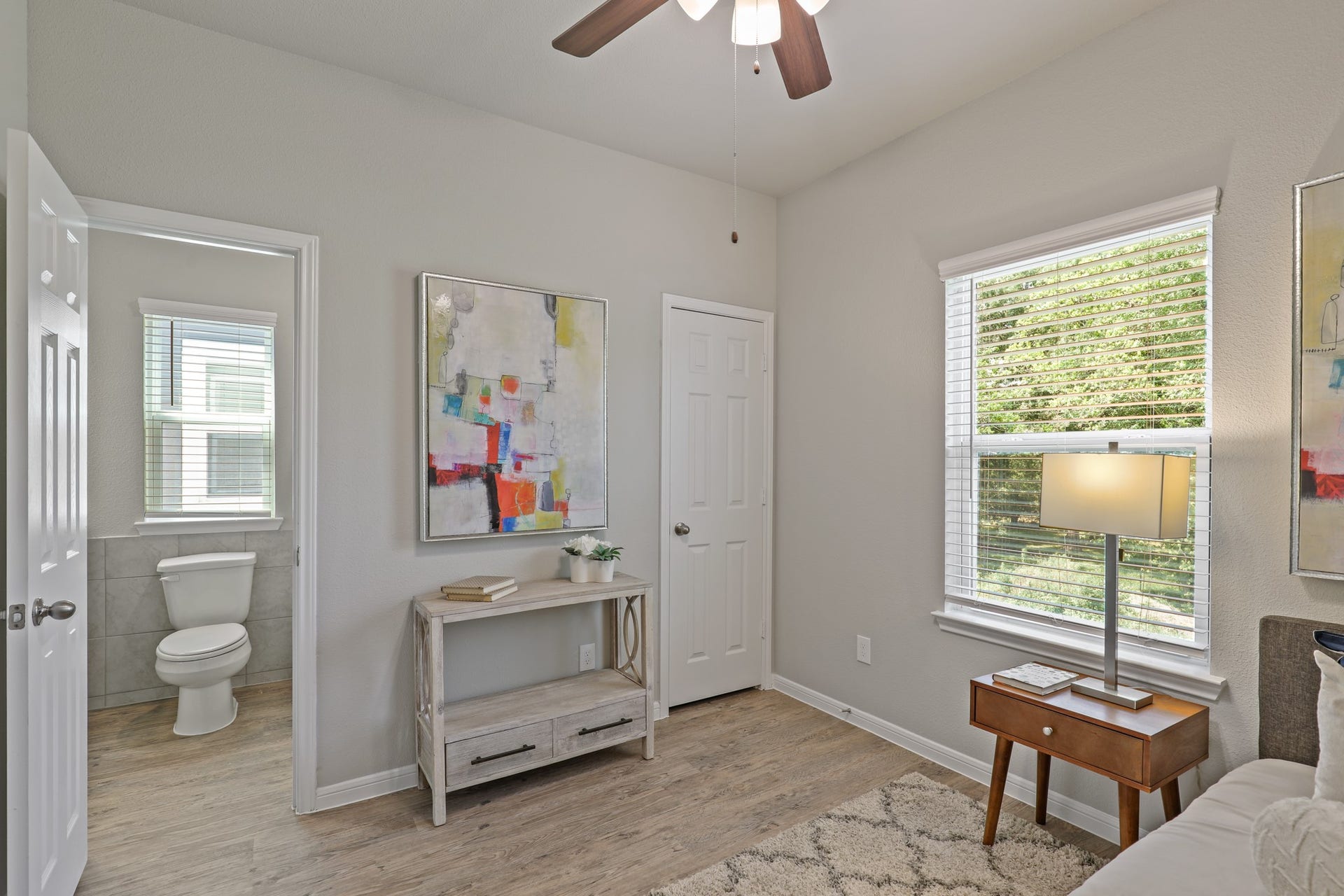 13510 Axel Lane, Houston, TX 77047 13510 Axel Lane, Houston, TX 77047