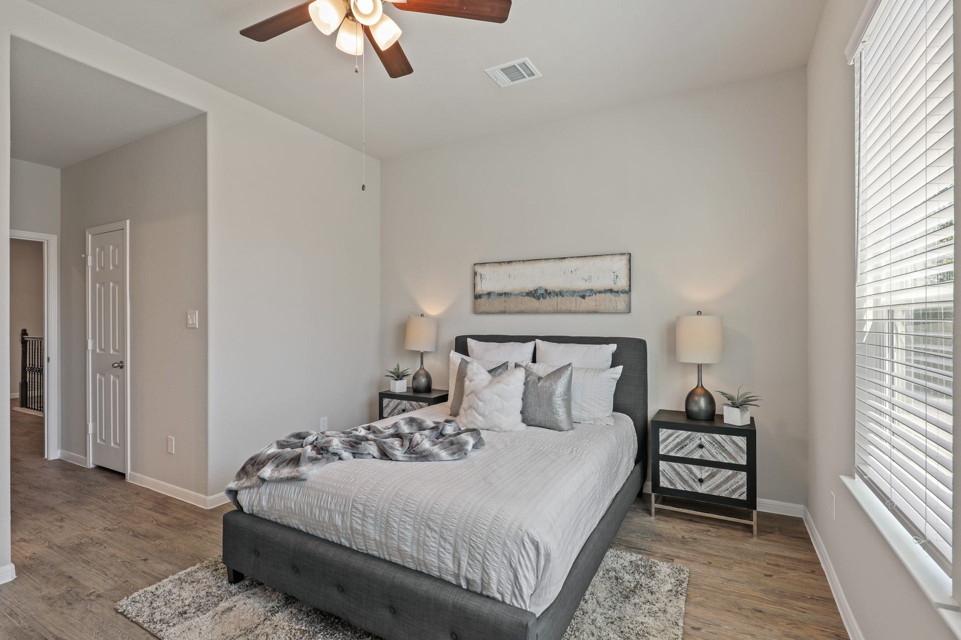 13510 Axel Lane, Houston, TX 77047 13510 Axel Lane, Houston, TX 77047