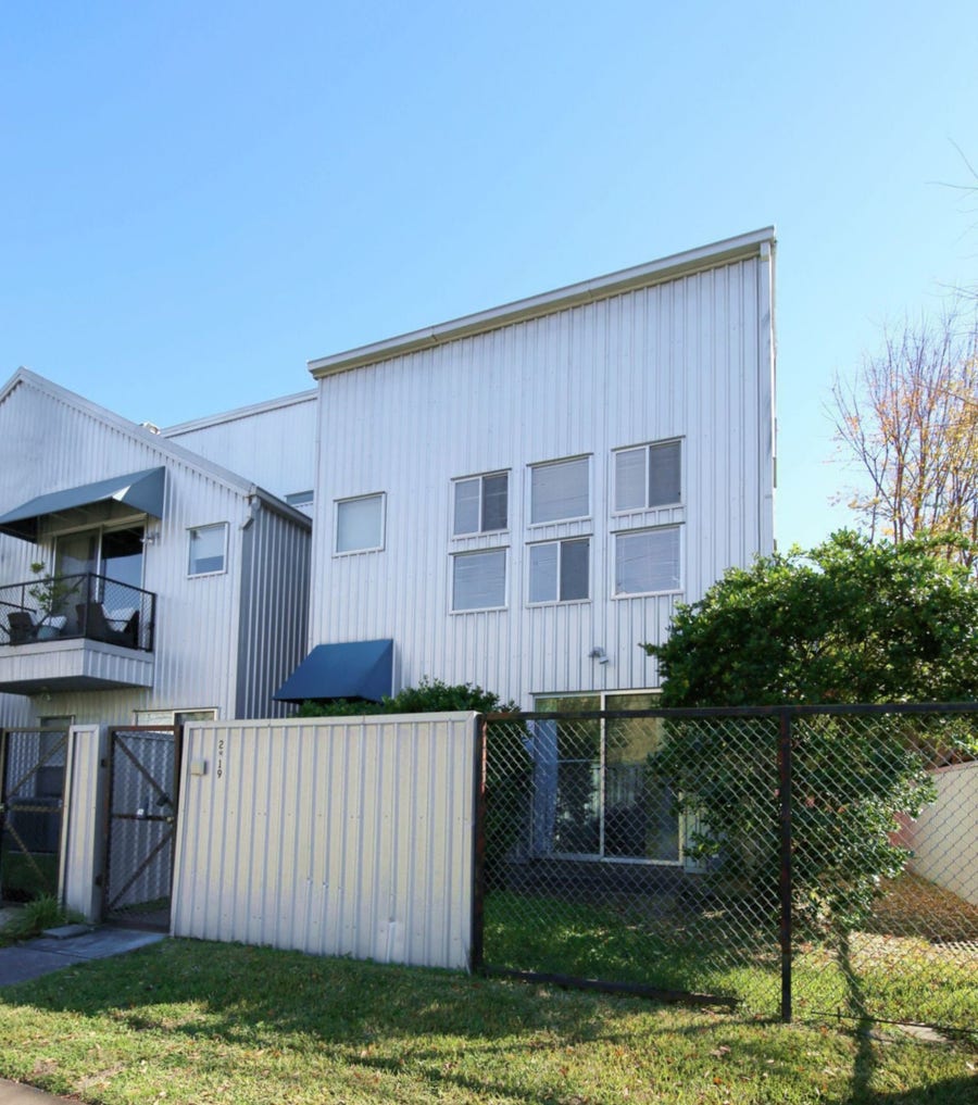Property photo for 2819 Crawford, Houston, TX