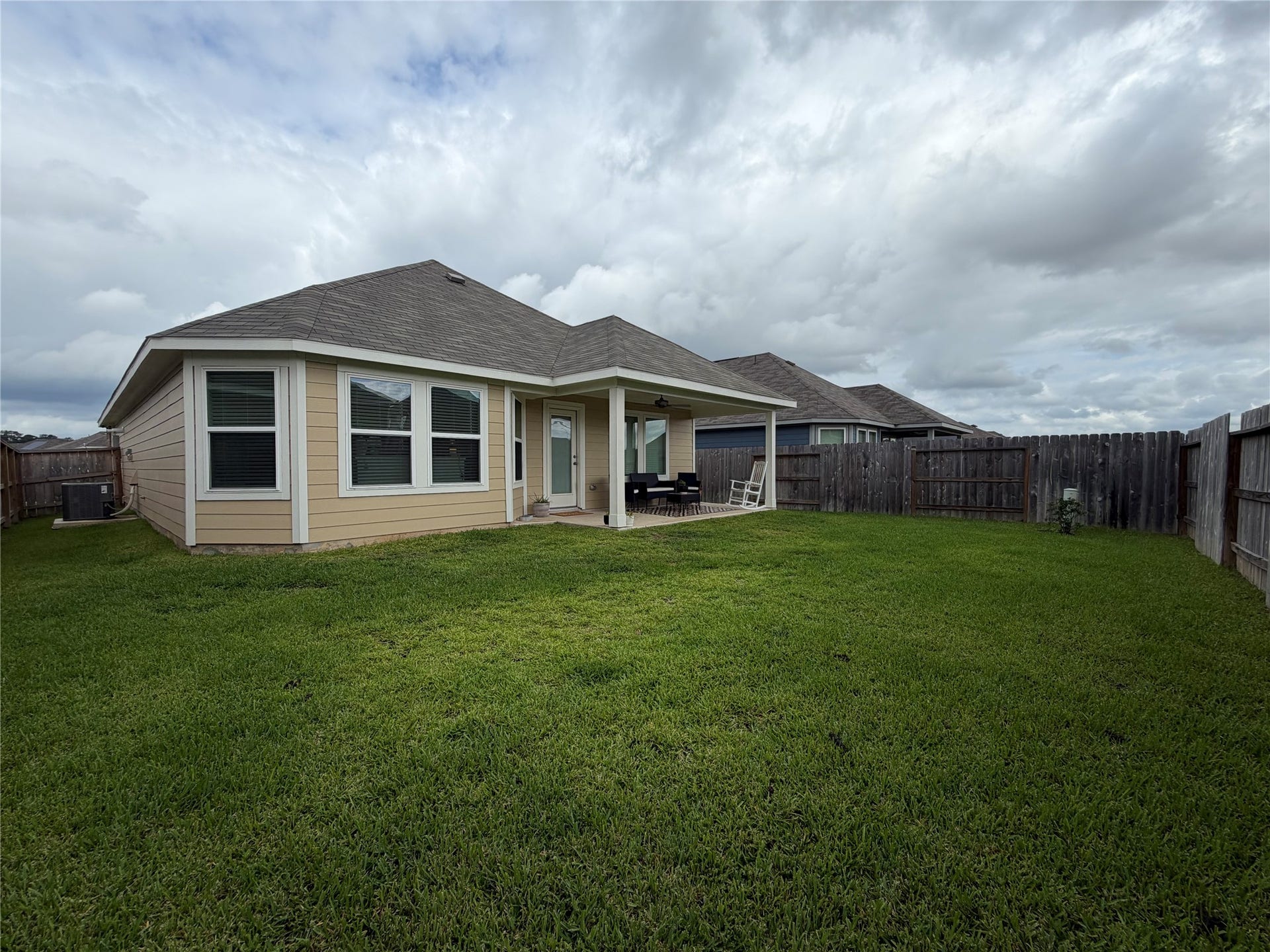 116 Pine Bend Court, Magnolia, TX 77354