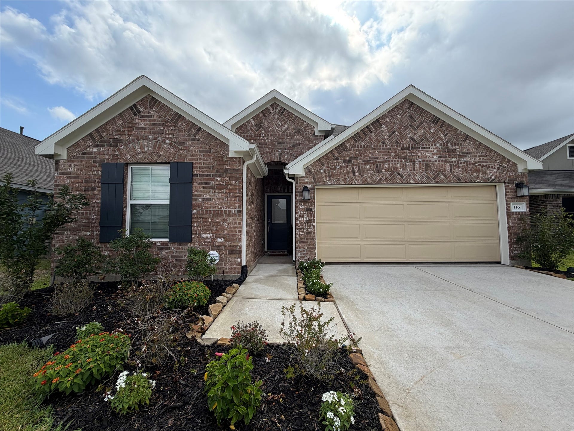 116 Pine Bend Court, Magnolia, TX 77354