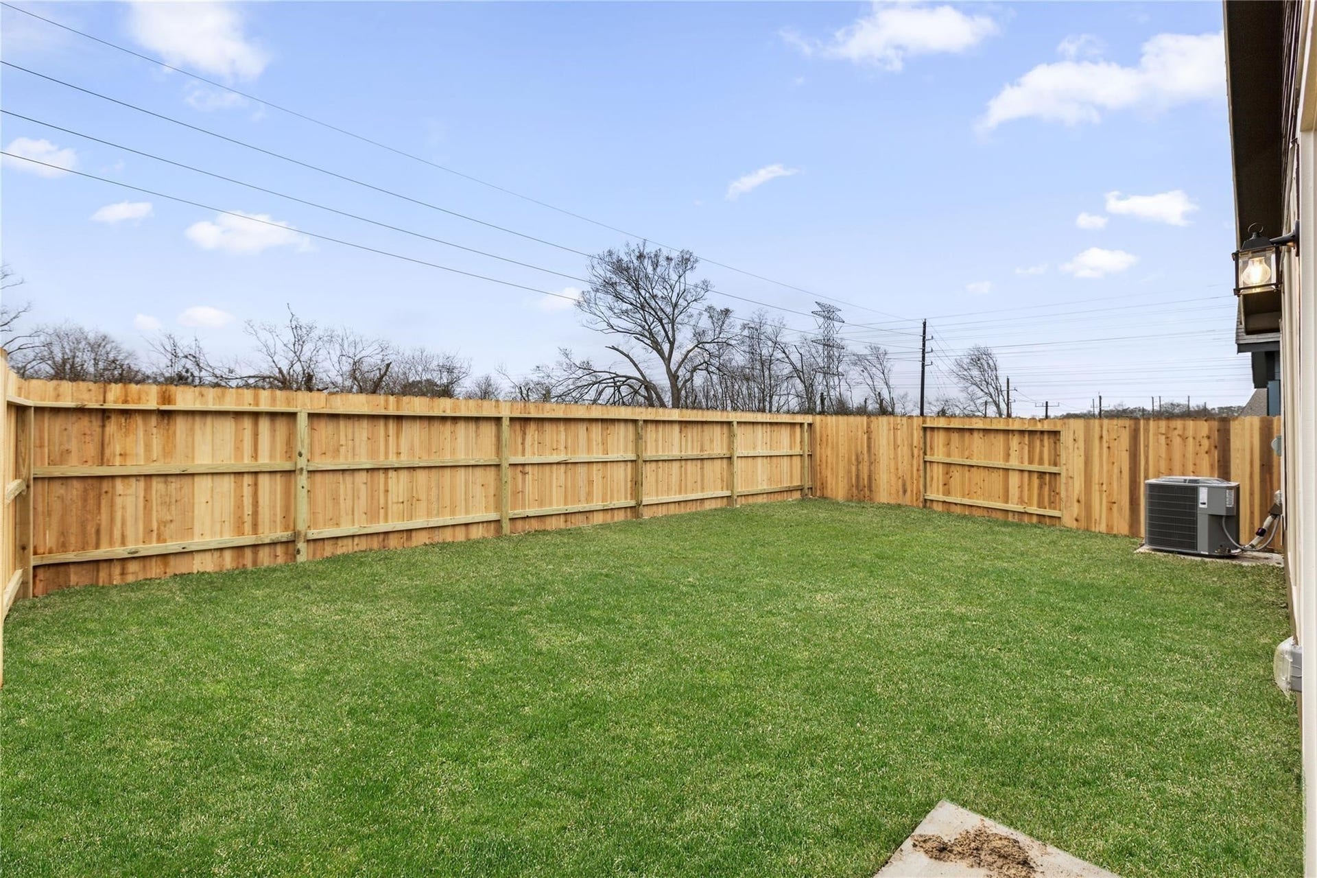 6543 Escondido Dr, Rosharon, TX 77583