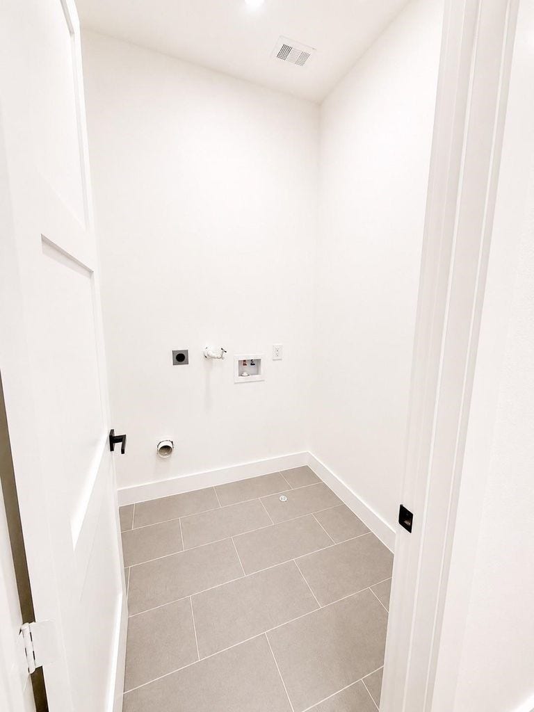 2210 Brackenridge Street, Houston, TX 77026 2210 Brackenridge Street, Houston, TX 77026