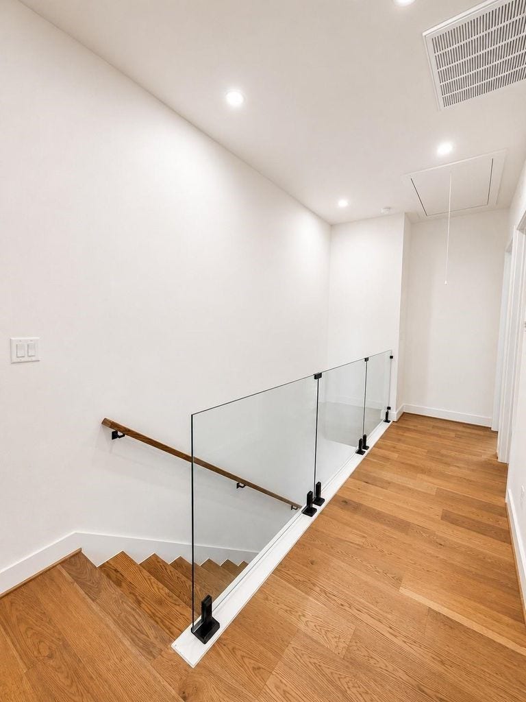 2210 Brackenridge Street, Houston, TX 77026 2210 Brackenridge Street, Houston, TX 77026