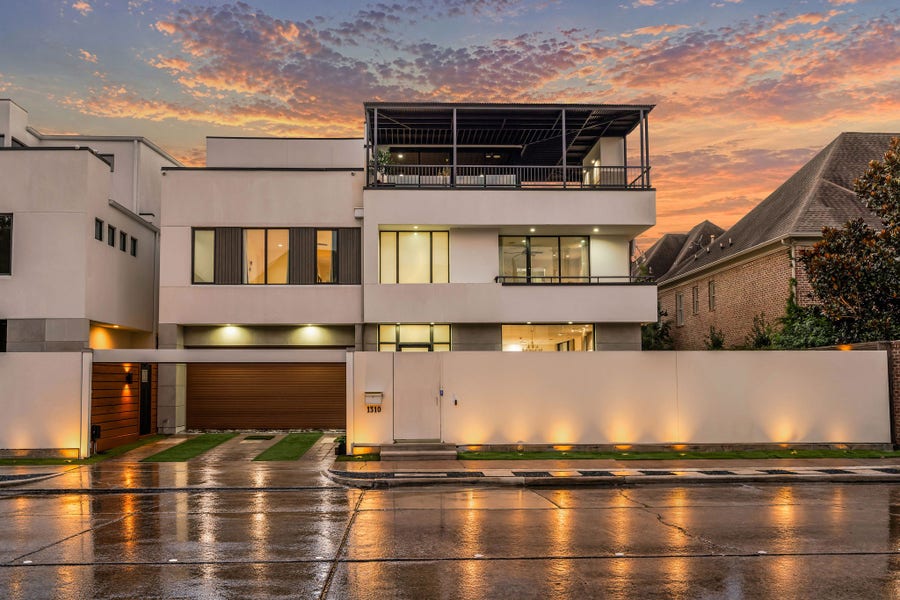 Property photo for 1310 Nantucket Drive, Houston, TX
