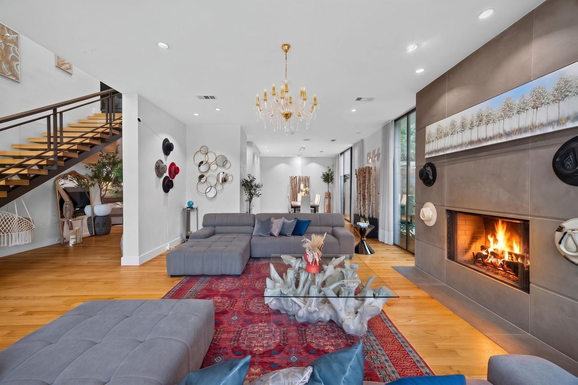 1310 Nantucket Drive, Houston, TX 77057 1310 Nantucket Drive, Houston, TX 77057