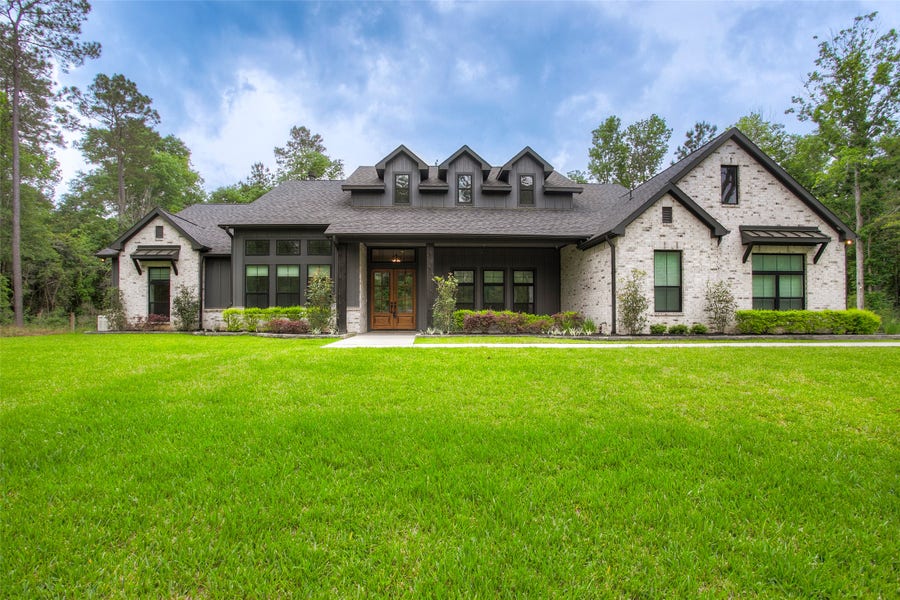 Property photo for 12915 Oak Barrel Road, Willis, TX
