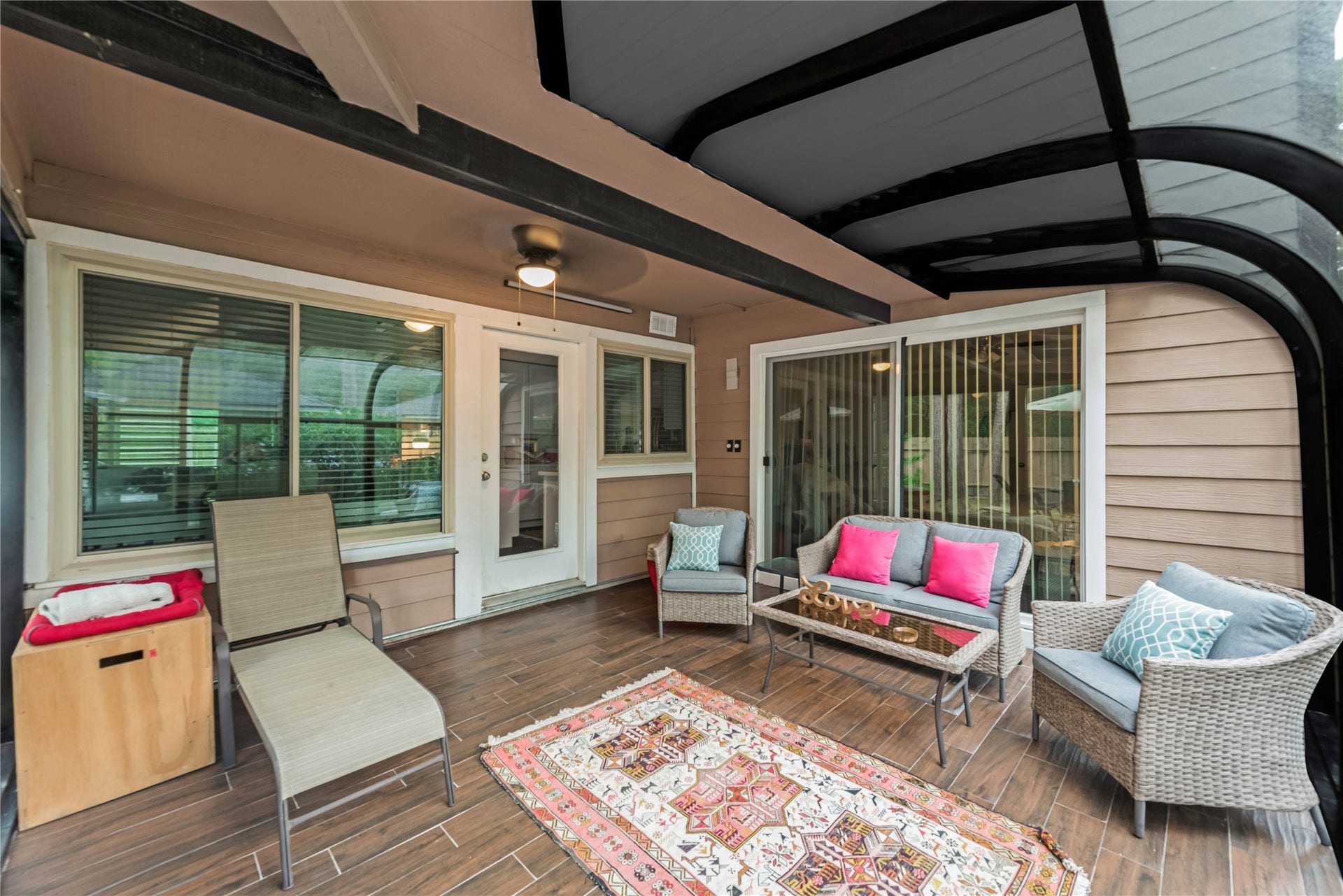 2 Summer Morning Court, The Woodlands, TX 77381 2 Summer Morning Court, The Woodlands, TX 77381