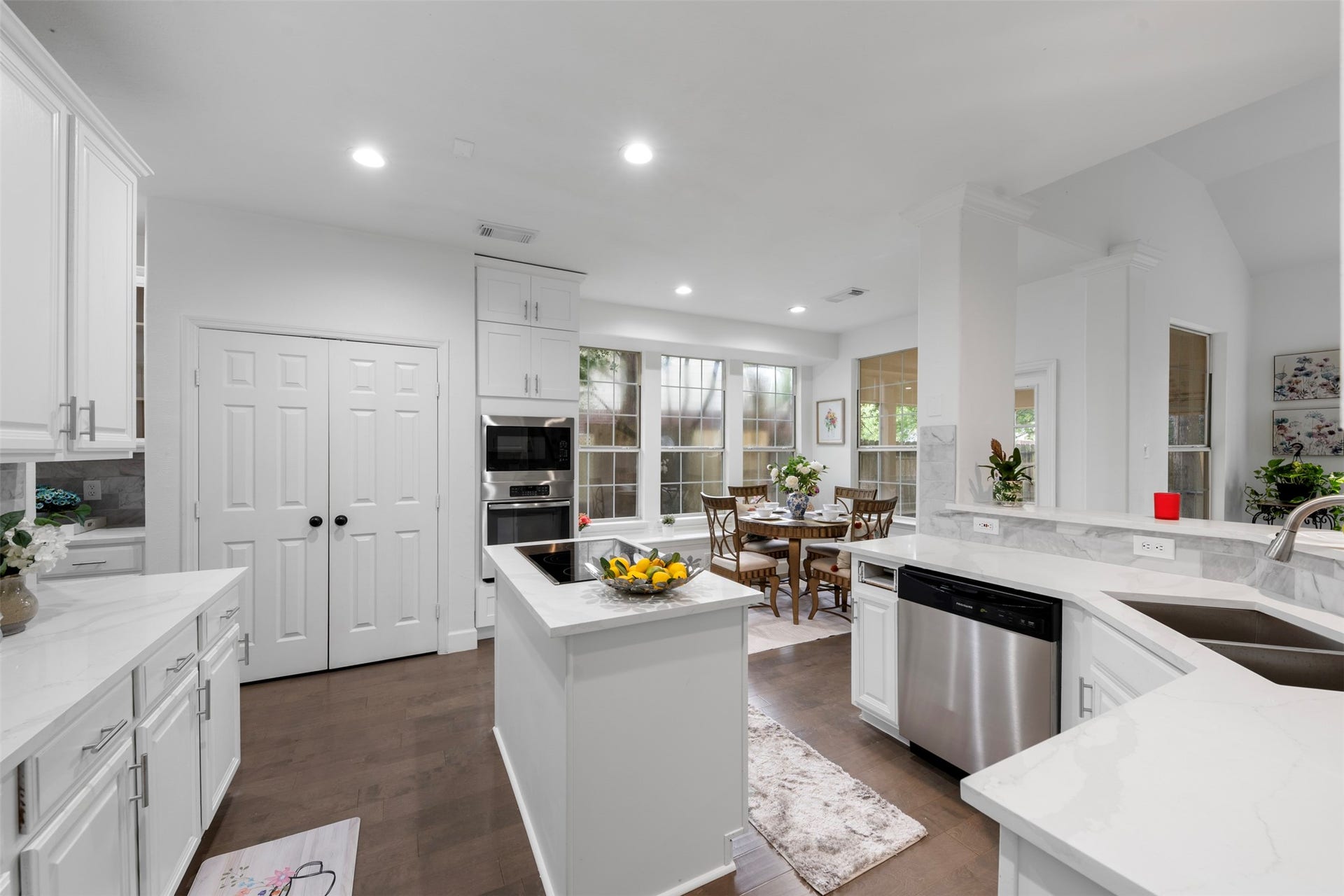 55 TERRAGLEN DR, Spring, TX 77382 55 TERRAGLEN DR, Spring, TX 77382