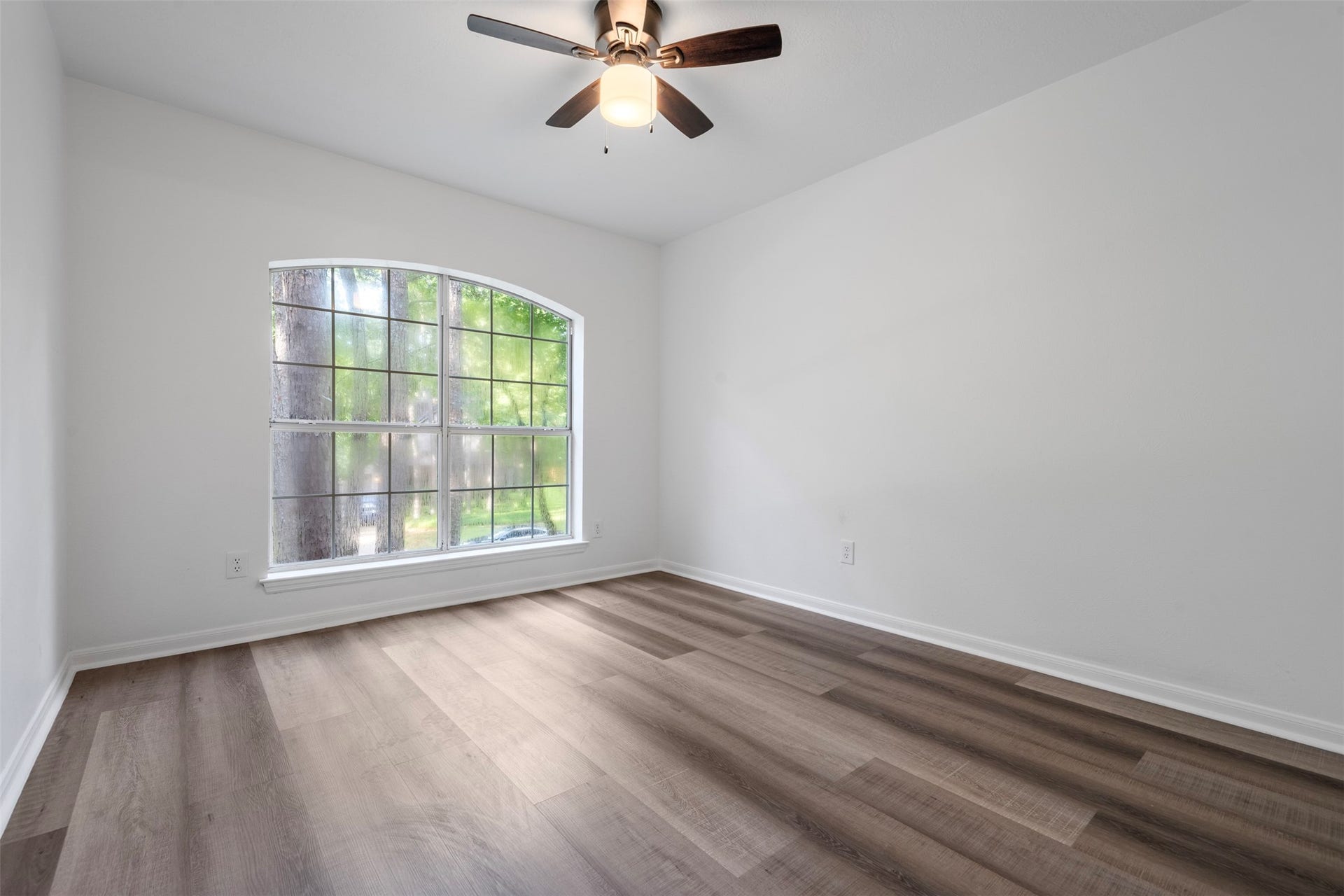 55 TERRAGLEN DR, Spring, TX 77382 55 TERRAGLEN DR, Spring, TX 77382