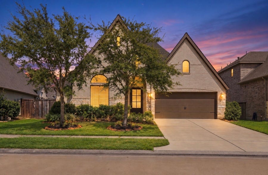 Property photo for 6914 Red Oak Drive, Katy, TX