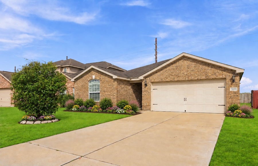Property photo for 5123 Breezy Parke Lane, Rosenberg, TX