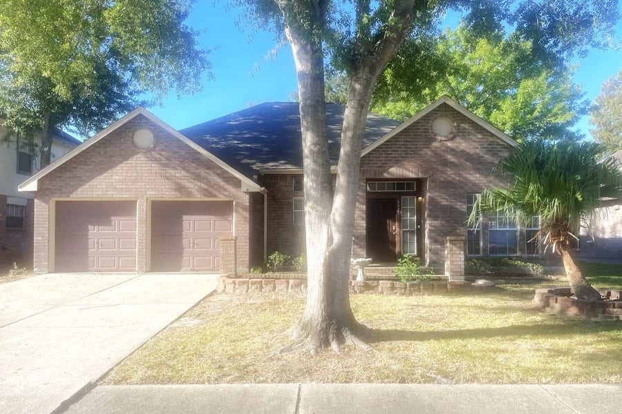 Property photo for 7327 Maple Walk Drive, Humble, TX