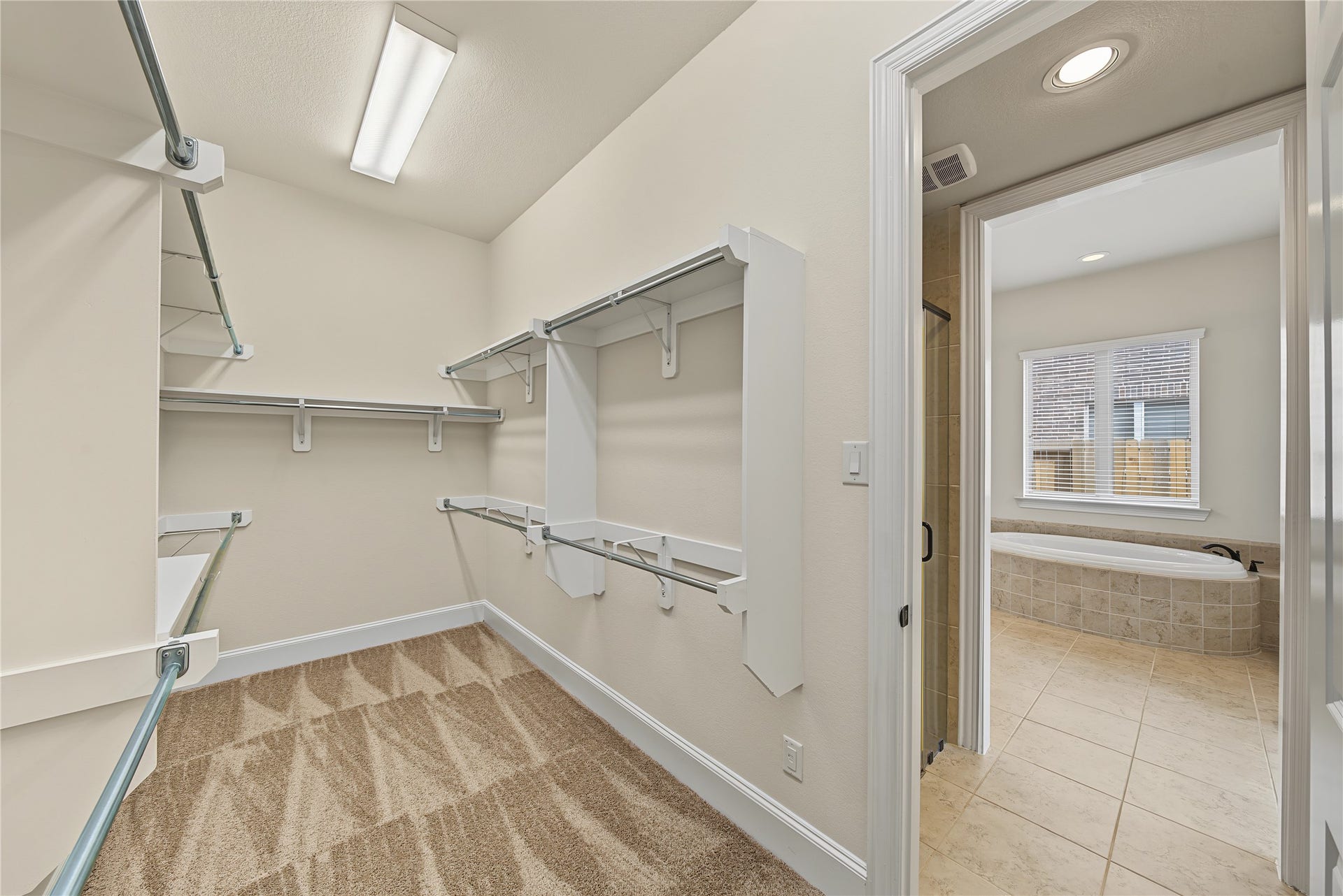 4226 Pebble Heights Lane, Sugar Land, TX 77479 Walk-in Closet