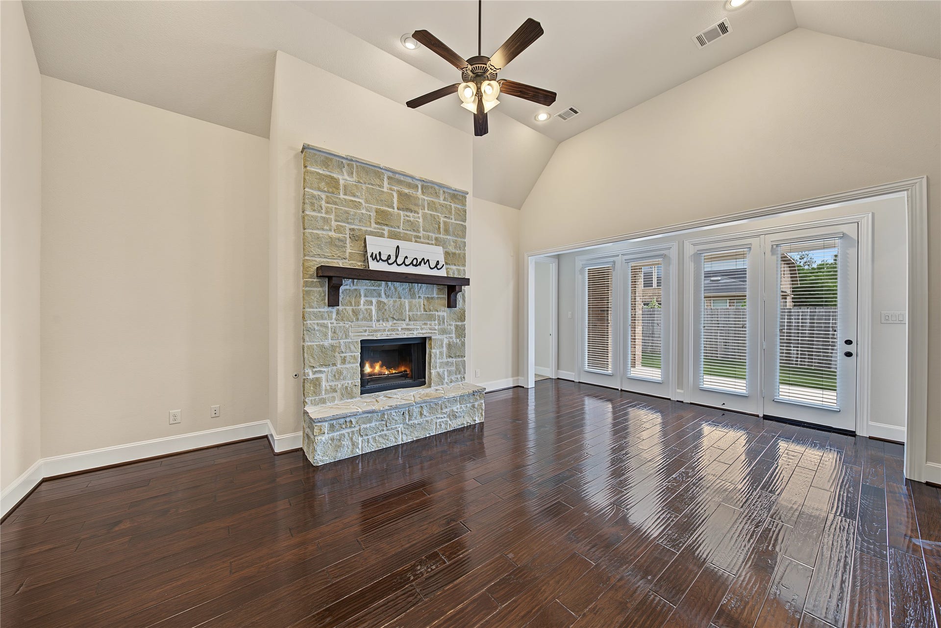 4226 Pebble Heights Lane, Sugar Land, TX 77479 4226 Pebble Heights Lane, Sugar Land, TX 77479