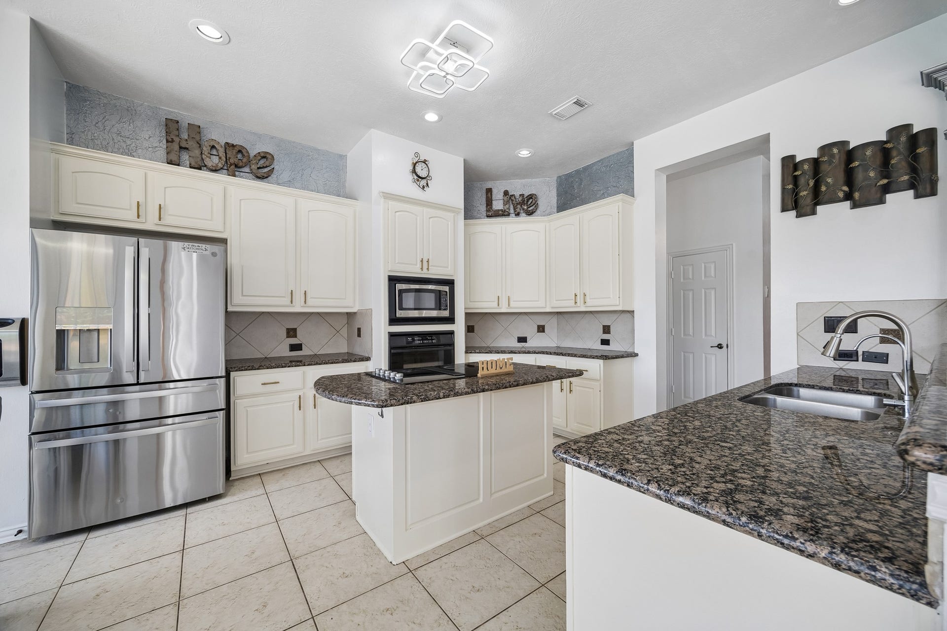 5507 Cranston Court, Sugar Land, TX 77479 5507 Cranston Court, Sugar Land, TX 77479