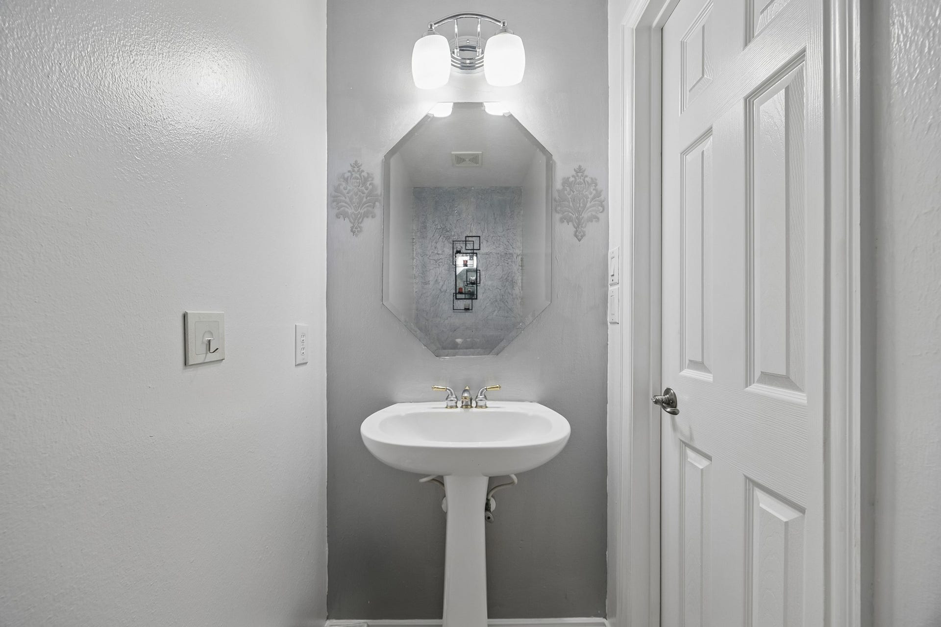 5507 Cranston Court, Sugar Land, TX 77479 5507 Cranston Court, Sugar Land, TX 77479